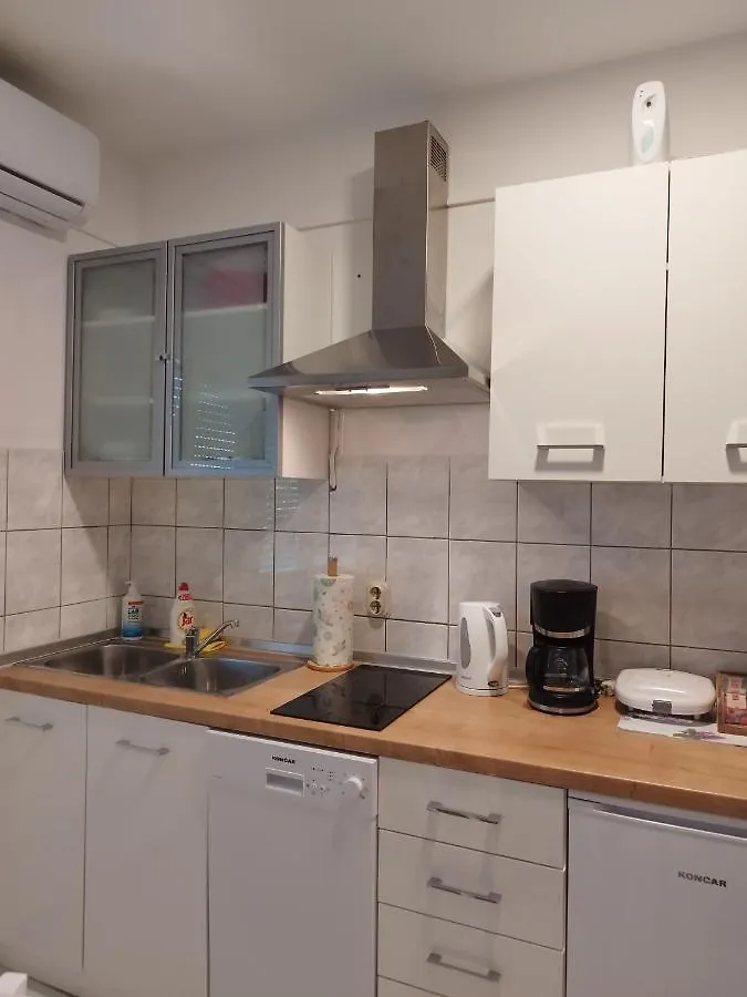 J.K-2 Apartman Zára